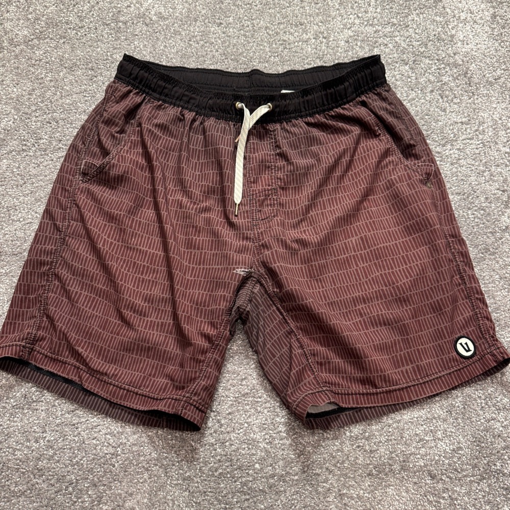 Vuori Kore Short Mens Medium Brown Geometric Active Gym Training Workout Lounge